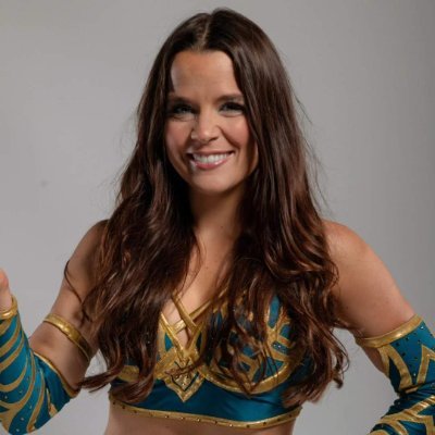🤼♀️ Professional wrestler |📲 Business inquiries: BookMichelleGreen@gmail.com |🗣: 🇨🇭🇩🇪🇺🇲🇪🇸🇫🇷🇮🇹