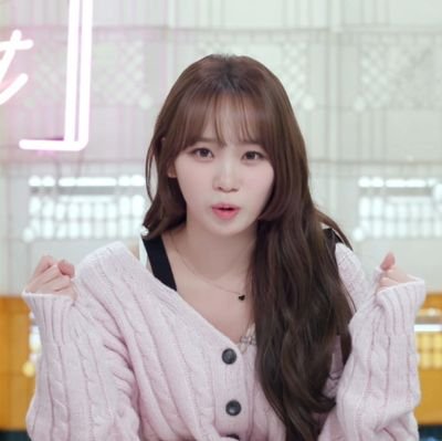 #교복피어나 ㅣ 김채원🐯