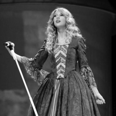 swiftservices13's profile picture. taylor swift is the goddess of goddesses and the mother of mothers || 23