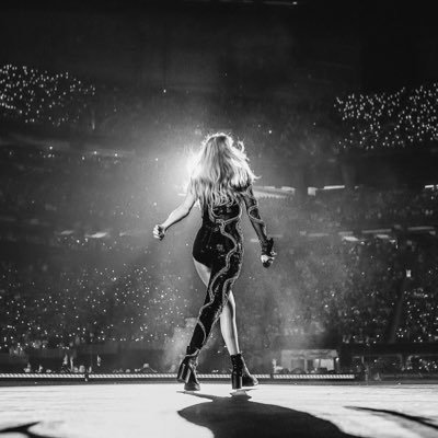 19 | she/her | 🇪🇸 | Eras 30/05|swiftie since 2012 | is this the end of all the endings?🖤