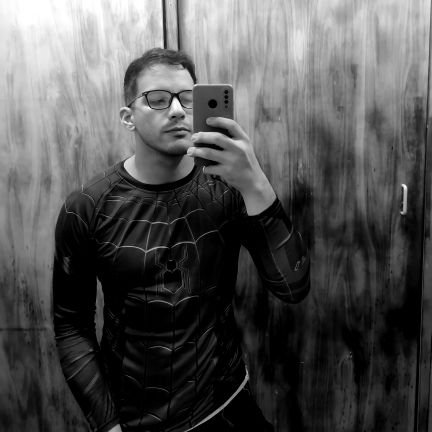 CrossFitter 🏋🏻♂️
República del B.T.I 014
Bicho Inge U.N.A. 2015 ❤
Instagram: rodrigo_vicesar