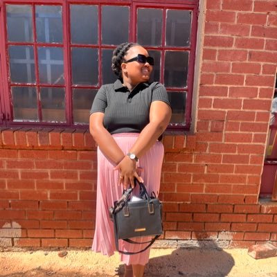 Ametuer Farmer| NWU Masters Candidate| Wesley Guild|Sneakers| Beyonce| Manchester United ❤️