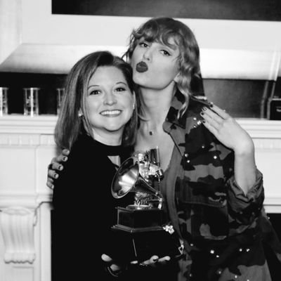 Taylor liked tweet about Delicate video! Attended Super Saturday Night TX & reputation Secret Session Nashville “HAPPY BIRTHDAY KAREN!”