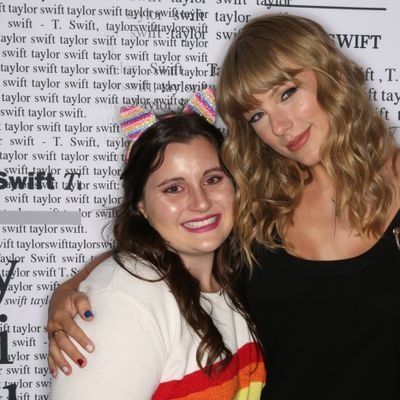 Met @taylorswift on 7/7/18 #reptourcolumbus 💟 BLM🤎🖤 LGBTQIA ally🏳️‍🌈 | she/her