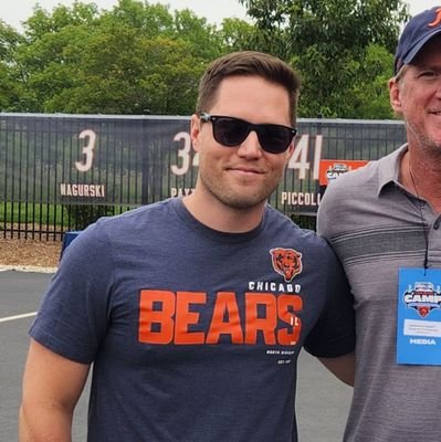 Former Host of the @BearDownChiPod* Girl Dad*
Proud NIU Alum*
Port Adelaide Supporter*
Maryland Lacrosse fan*
🐻⬇️