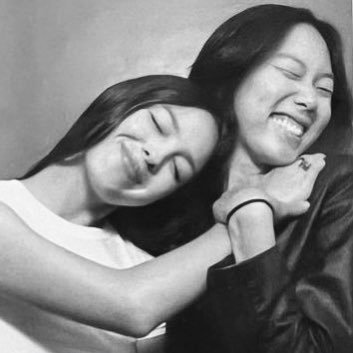 hearts4timmy's profile picture. ୨୧⋆｡˚ ⋆ marty supreme christmas day | fan account