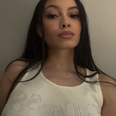 ♱