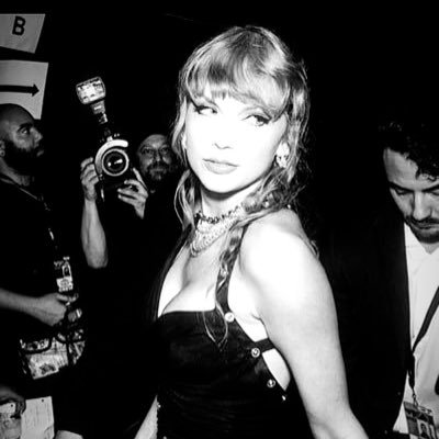 shaininjustforu's profile picture. august enthusiast 🌸🌈🌸 student nurse👩⚕️