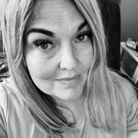 Julie “I Make the Whole place SHIMMER 🦋” Barfuss (@julieb_swiftie) 's Twitter Profile