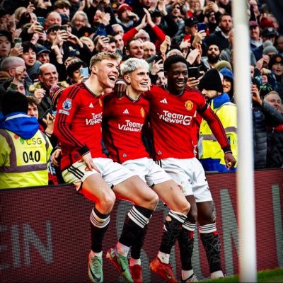 RDiz82's profile picture. 