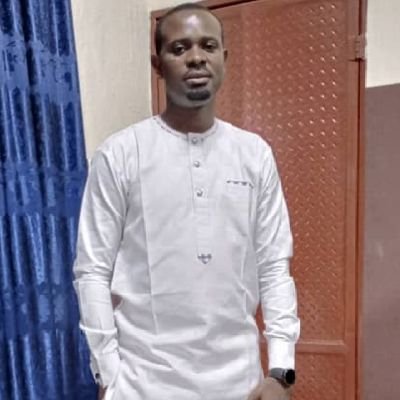 Igbo //Proud Ebonyian// Gadgets Plug//Foodie//Arsenal//Speaks Yoruba better than some Yorubas//Truth hurts,Lies kill 3TTRDHMJ.