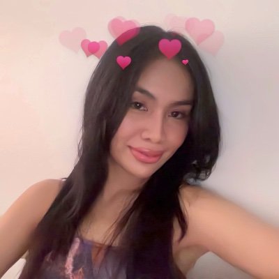 _angelikacabos_'s profile picture. eyes on the stars, feet on the ground 🩺🤍