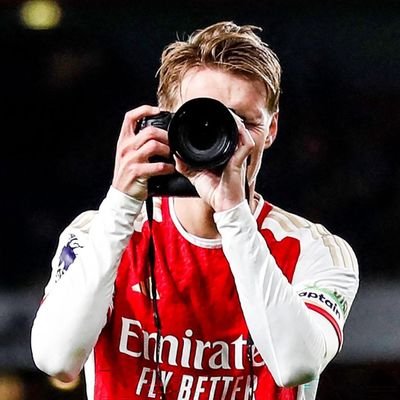 Arsenal Fan🔴⚪ 
Martin Ødegaard🎩🪄©️😎🔥