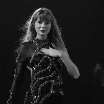 astridglwyn's profile picture. 