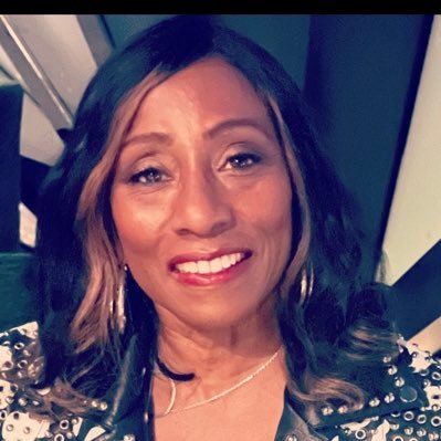 TheDeidreRob's profile picture. DEI Navigator with a CFRE passion