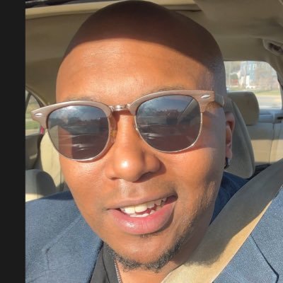 _unclewilly's profile picture. Musician 🎹 Vocalist 🎤 Comedian 🎙️