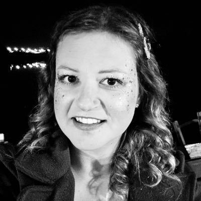 thatcosmicbeach's profile picture. 💁🏼‍♀️Late Night Tweet Show - triple vaxxed