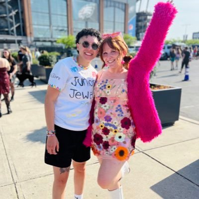 • full time gay • part time btr stan • swiftie through and through • 🌈 • sgm 🫶🏻