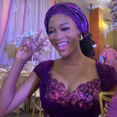 Architect 👩🏽💼 Fashion Model👄 Baker🍰 @pieceofcakeng_ IG: https://t.co/U6NruM3Zmh…