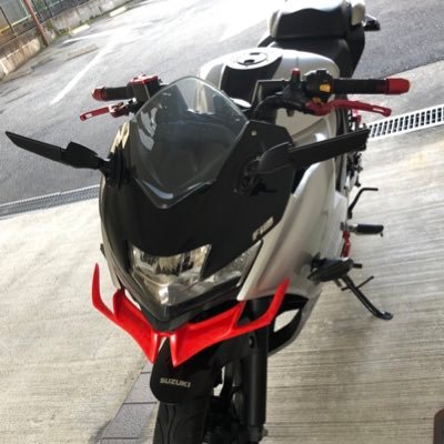 通勤も楽しくしたい！ 三台目のバイクを可愛がりたい！！ Twitter初心者で使い方いまいちわかってませんm(_ _) バイク歴:SV400s.HORNET250.ジクサーSF150 目指せオンリーワンジクサー！