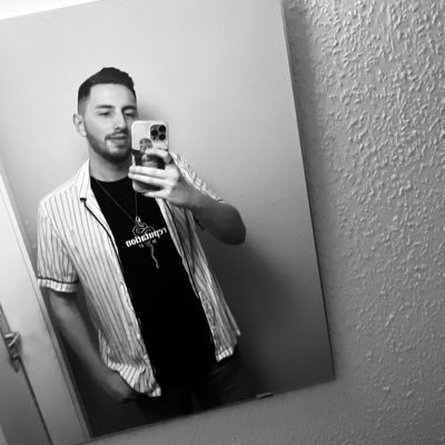 Momauxx's profile picture. Bi and proud|23|Nurse from Germany| Never go out of Style| TNX2 Eras Tour Gelsenkirchen N1-3, London N5/6