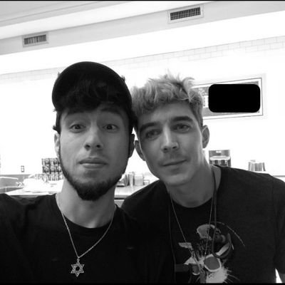 JohnMDamian1989's profile picture. Swiftie = Taylor Swift Fan