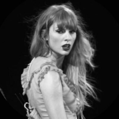 aemiichal's profile picture. he/him 🖤