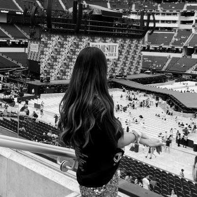 #1 getaway car fan. rep 5/18. eras 5/21 & 8/9.