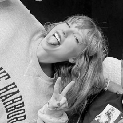 itsdanigacitua's profile picture. uchile 20