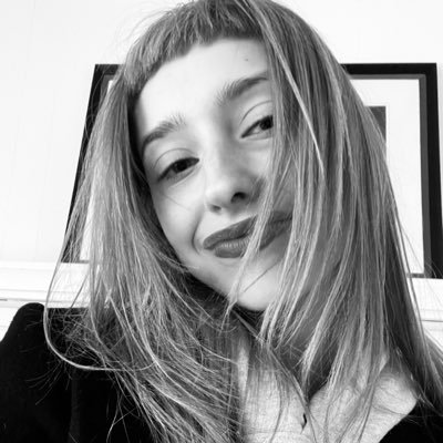 elliejuju's profile picture. meet me behind the mall