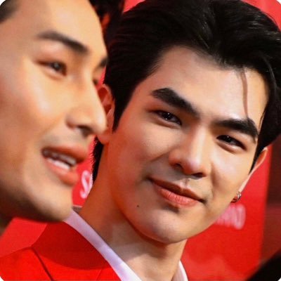ApoMile era 😛. Apo bias, Mile admirer, MileApo fan. Together/solo= 🆗 Toxicity/fandom dramas=🚫 #ShineTheSeries let’s go! ✨💛💚✨💚💛✨