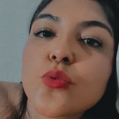 MontiielAngelic's profile picture. Soy de allá donde la vida se celebra entre mezcal, calenda y son.