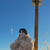 em | minhyung's version (@literallyspid3r) 's Twitter Profile