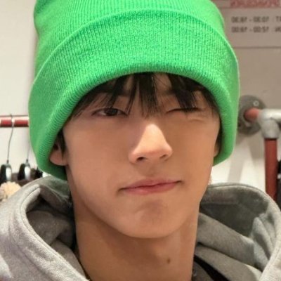 sungmingf's profile picture. Martin's ku versión