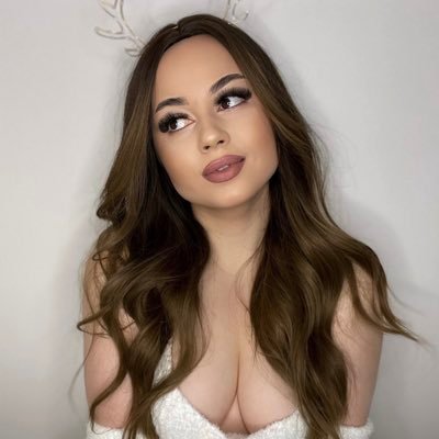 AndreeaSpicy's profile picture. Andreea 20 🇷🇴Cluj/Florida🇺🇸 best e gf😘