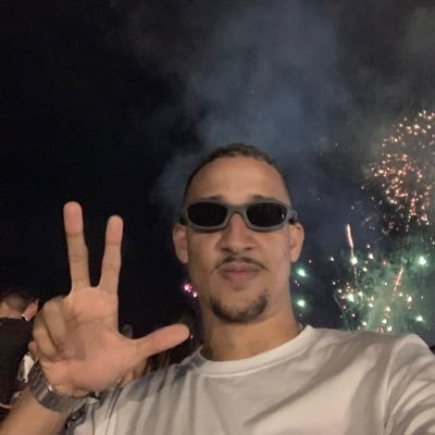 shoqovm7's profile picture. 081