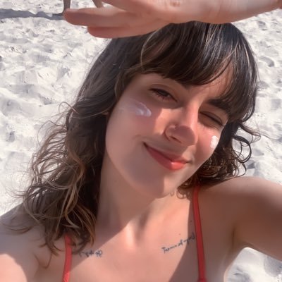 gwrlfromcali's profile picture. 100% addicted in suco de maracujá com leite e coquinho