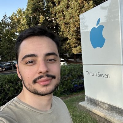 mrcaiofranca's profile picture. iOS Software Engineer | 2x  Scholar