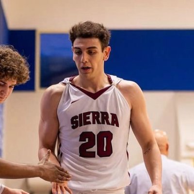 College Basketball Player 🏀 6'5 - 210lbs - 4.0 GPA Sophomore Sierra College / Utah Prep 🇺🇸 From Brazil 🇧🇷 @SCWolverinesMBB @UtahPrepHoops