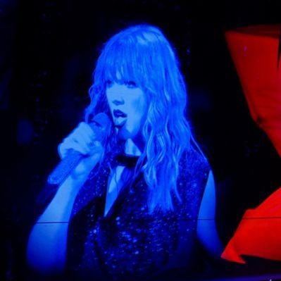 reputation1317's profile picture. i only see daylight 💗 | taylor’s version | meet me at midnight 💜