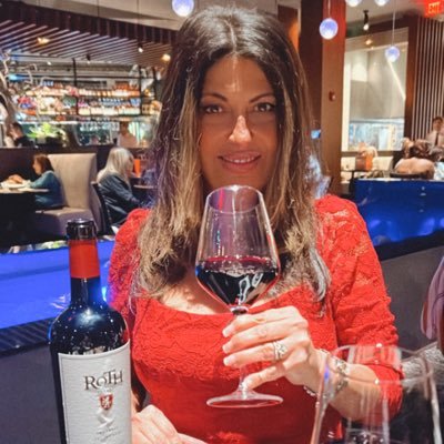 VERIFIED on Instagram @ Foodieandwinelover. Italian Wine Scholar ™️🇮🇹|🥇Italian Wine Blog Winner🏆 | Coᴏᴋʙᴏᴏᴋ ᴀᴜᴛʜᴏʀ, Somm2 & WSET2 | Champagne Lover|💍| ⛔️DM