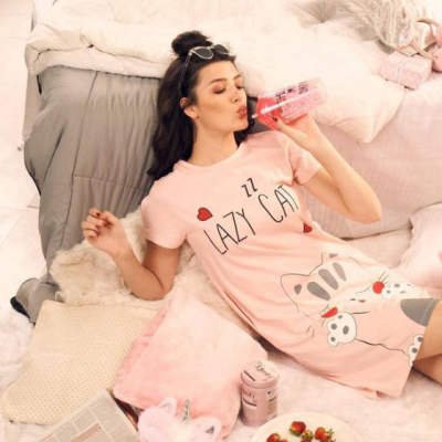 AlinaSerat's profile picture. 