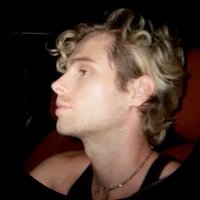 krissy 💟 (@lukesblenderrr) 's Twitter Profile Photo krissy 💟 (@lukesblenderrr) 's Twitter Profile Photo