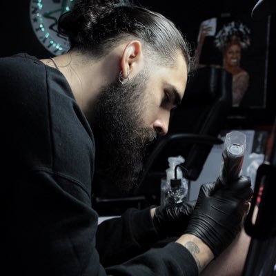 dayan_________'s profile picture. 