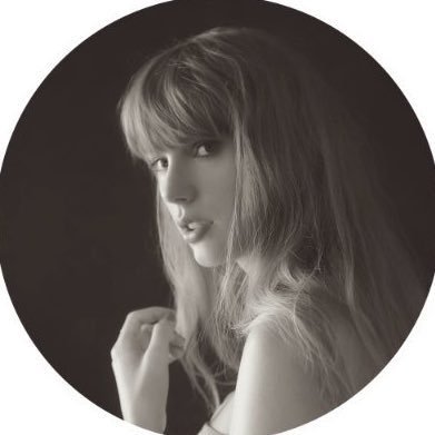 maroonbby13's profile picture. i love you but it’s ruining my life! 🤎