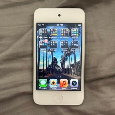 iPodTouch4GFan's profile picture. iPod Touch 4G Angry Birds