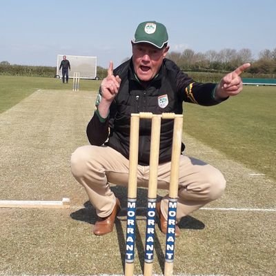 Loves sound of his own voice - Local Radio in 80s - Yorkshire Lad TV - RTW Traveller - Boro & Yorks CCC - Dunesforde Vineyard Ambassador #Quiched on BBC 5Live