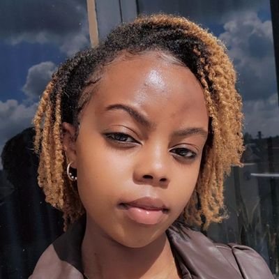 Phy_Weru's profile picture. Little lost girl🥀