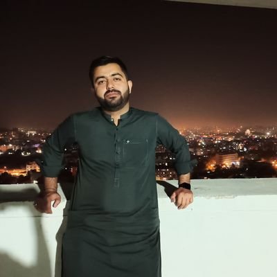 tanzeel577's profile picture. سیاہ سی کارکن