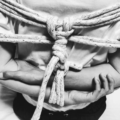 kinbakushi_jmn's profile picture. 从捆绑到宇宙
通过捆绑释放从出生到成长中培养的自我
捆绑艺术家　
#繩藝
 #綁繩藝術
 #日本傳統工藝
 #藝術
 #文化交流
 #台灣